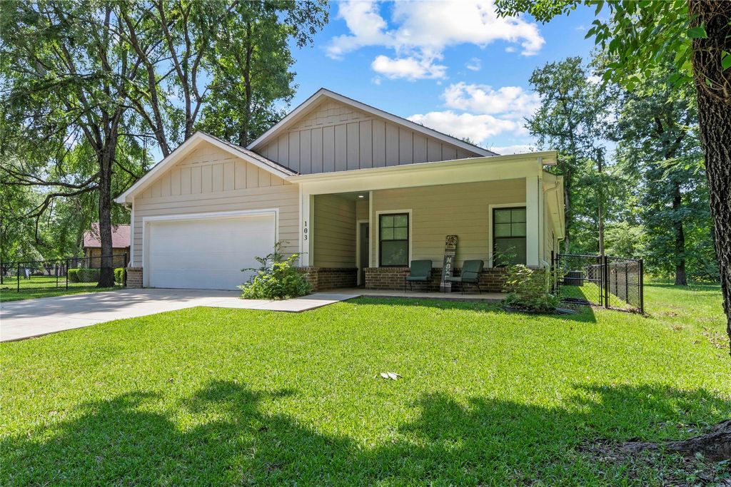 103 Idlewood Road, Enchanted Oaks, TX 75156