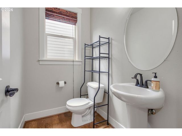 28525 GREENWAY Dr, Wilsonville, OR 97070