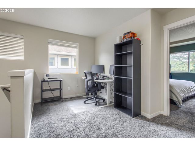 28525 GREENWAY Dr, Wilsonville, OR 97070