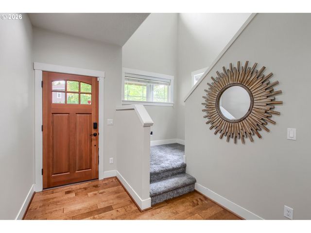 28525 GREENWAY Dr, Wilsonville, OR 97070