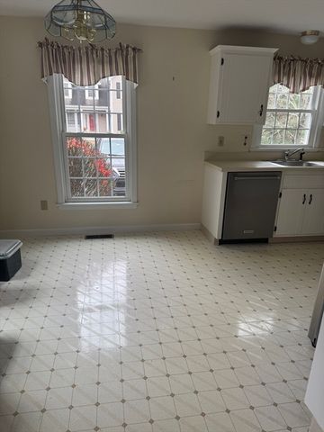 23 Bellwood Circle 23, Bellingham, MA 02019