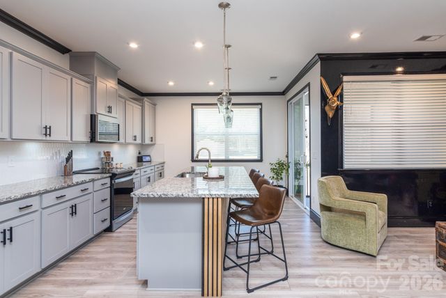 16629 Summers Walk Boulevard, Davidson, NC 28036