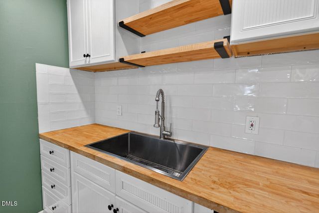 204 Ln Of Sir Gawaine, Garner, NC 27529