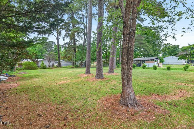 204 Ln Of Sir Gawaine, Garner, NC 27529