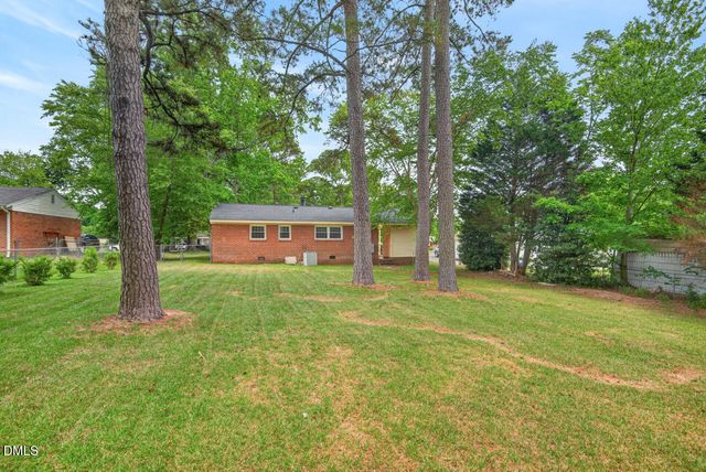 204 Ln Of Sir Gawaine, Garner, NC 27529