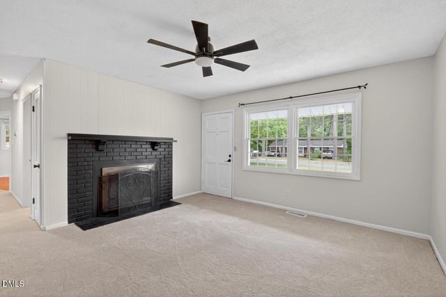 204 Ln Of Sir Gawaine, Garner, NC 27529