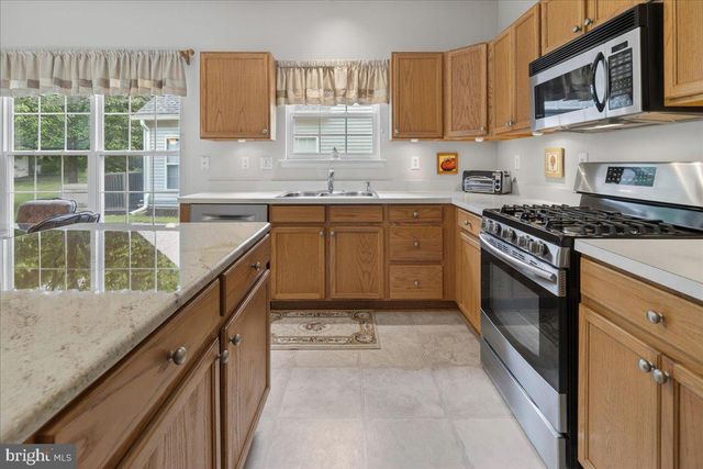 29 CARDINALFLOWER LA, West Windsor, NJ 08550