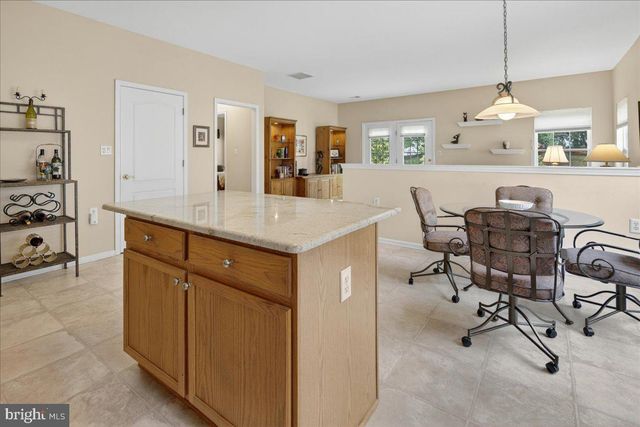 29 CARDINALFLOWER LA, West Windsor, NJ 08550