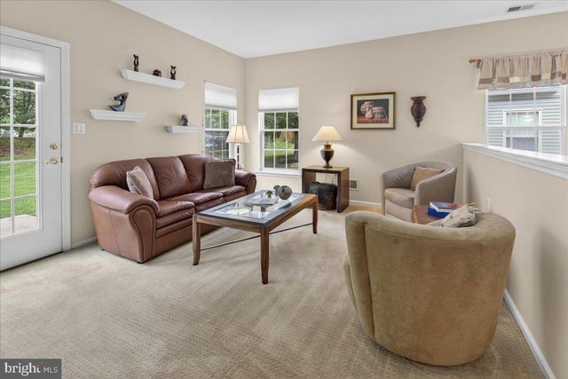 29 CARDINALFLOWER LA, West Windsor, NJ 08550