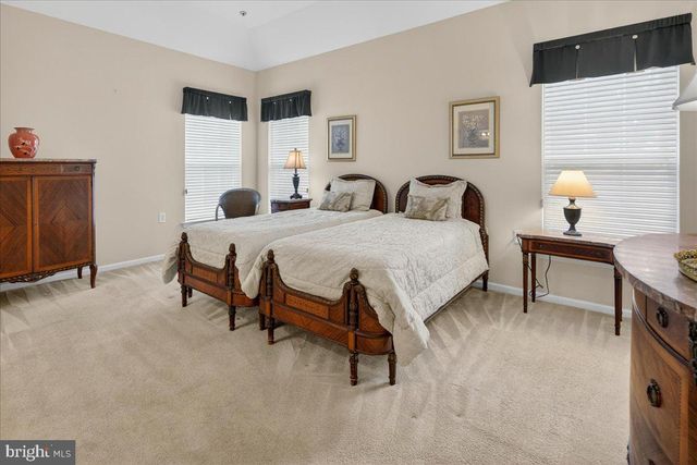 29 CARDINALFLOWER LA, West Windsor, NJ 08550