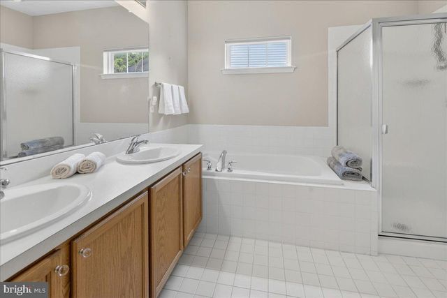 29 CARDINALFLOWER LA, West Windsor, NJ 08550