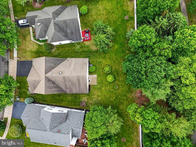 29 CARDINALFLOWER LA, West Windsor, NJ 08550