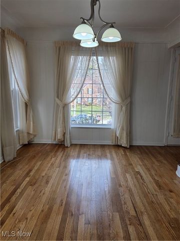 3698 Washington Boulevard, University Heights, OH 44118