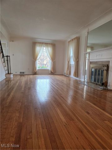 3698 Washington Boulevard, University Heights, OH 44118