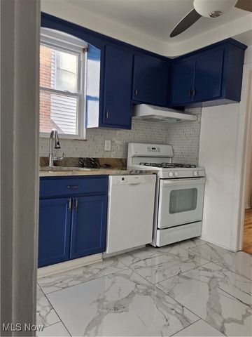 3698 Washington Boulevard, University Heights, OH 44118