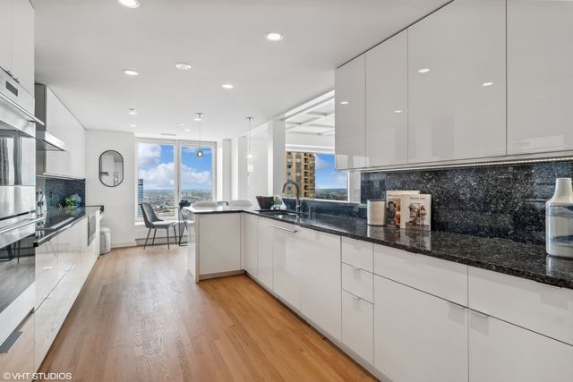 161 E CHICAGO Avenue 45FG, Chicago, IL 60611