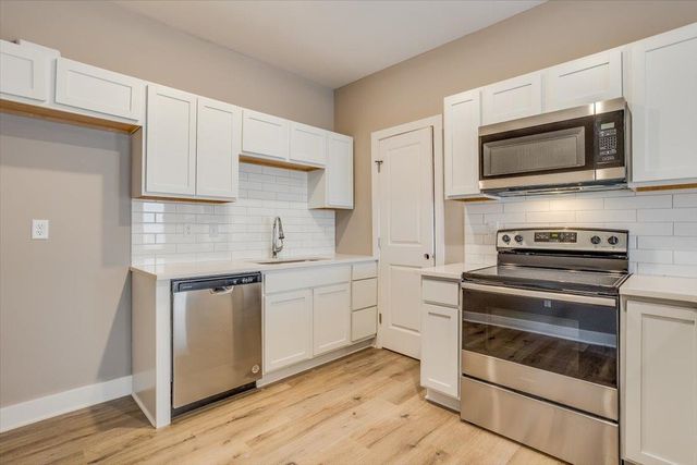 5564 N Sandkey Ct., Wichita, KS 67204