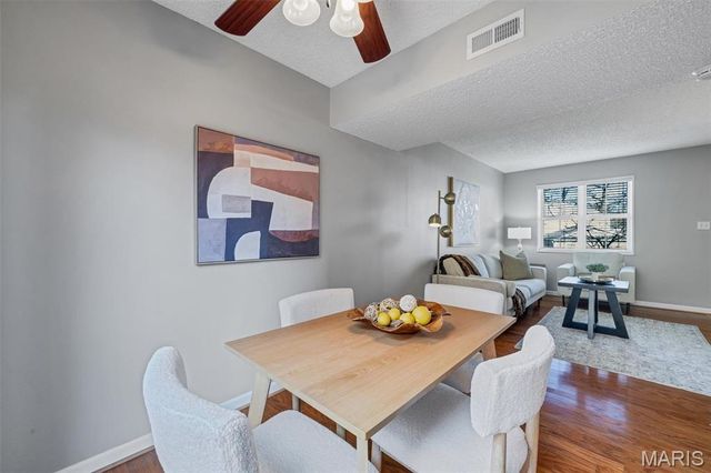 1507 Swallow Drive, Brentwood, MO 63144