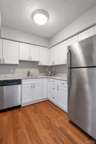 1507 Swallow Drive, Brentwood, MO 63144