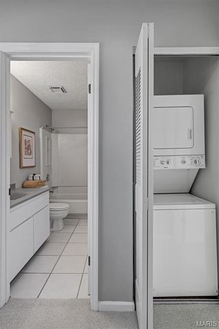 1507 Swallow Drive, Brentwood, MO 63144