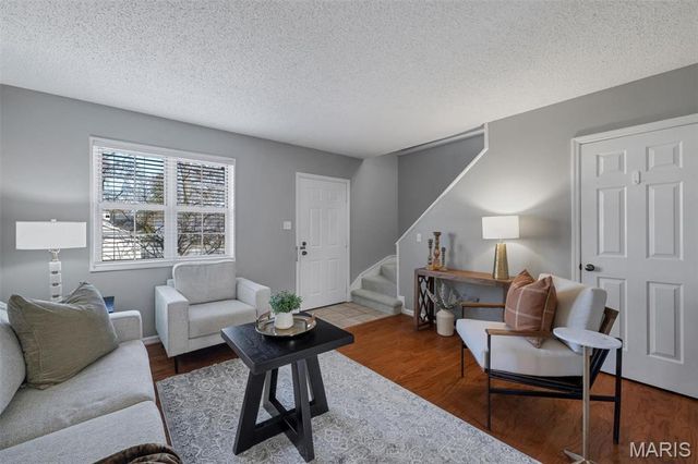 1507 Swallow Drive, Brentwood, MO 63144