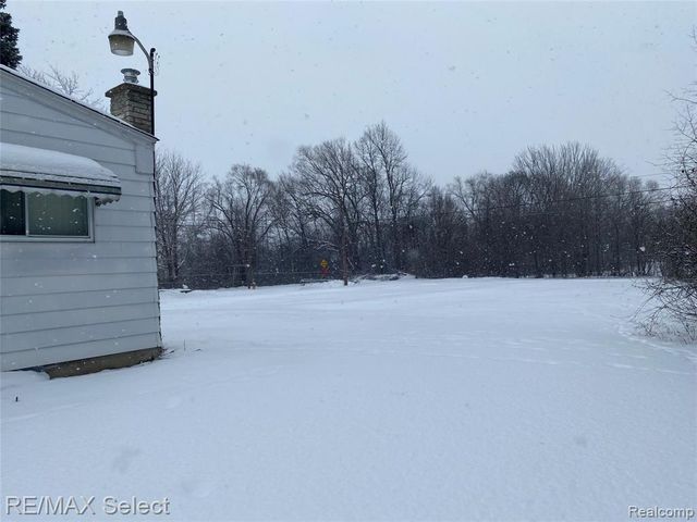 1930 Owen Street, Flint, MI 48503