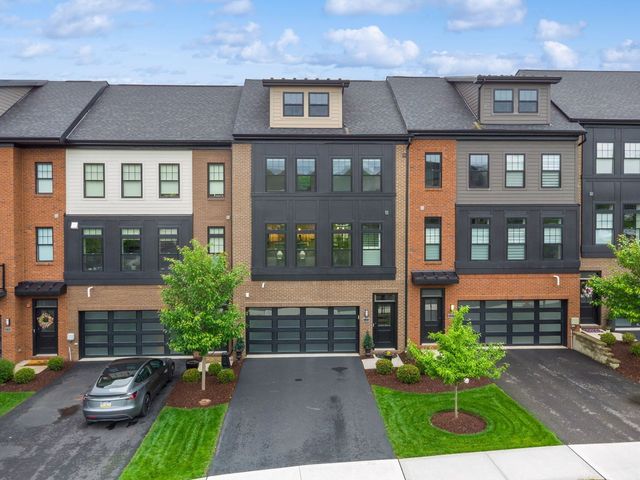 335 Azalea DRIVE, Peters Twp, PA 15367