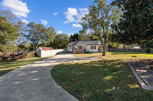 1794 Georgia 100, Bowdon, GA 30108