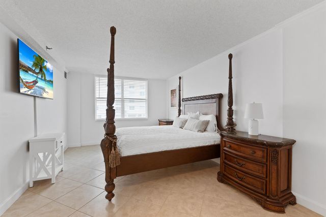 4505 S Ocean Boulevard 103, Highland Beach, FL 33487