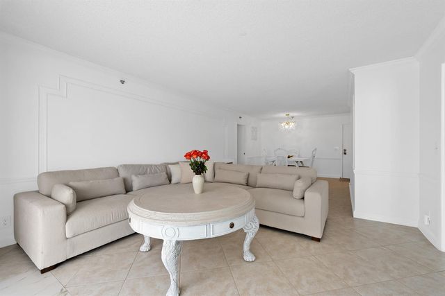 4505 S Ocean Boulevard 103, Highland Beach, FL 33487