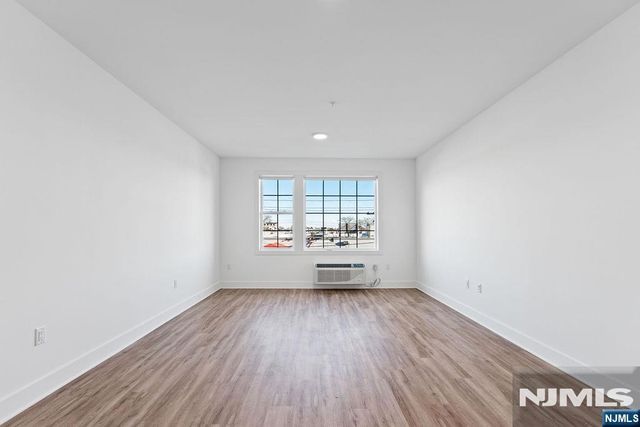 520 Cliff Street 327, Fairview, NJ 07022
