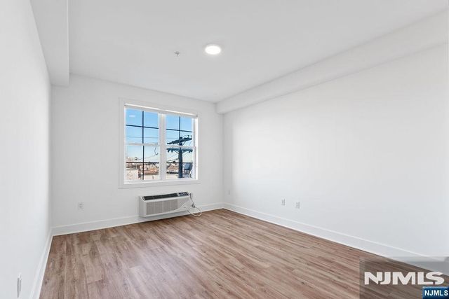 520 Cliff Street 327, Fairview, NJ 07022