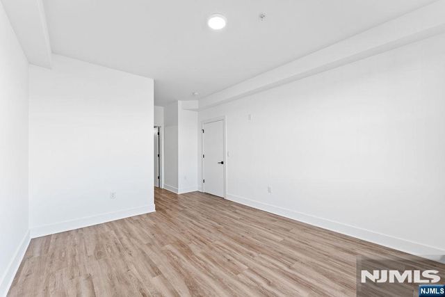 520 Cliff Street 327, Fairview, NJ 07022