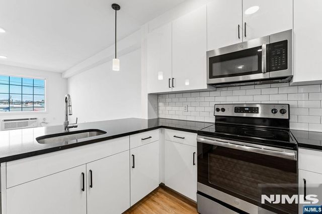 520 Cliff Street 327, Fairview, NJ 07022