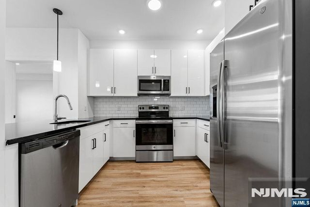 520 Cliff Street 327, Fairview, NJ 07022