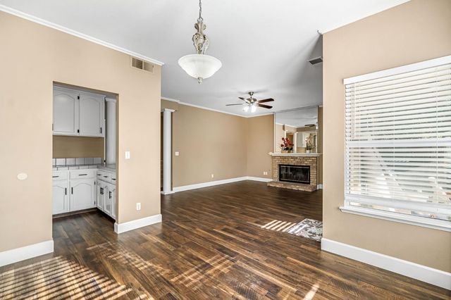 2034 Wrenwood Avenue, Clovis, CA 93611