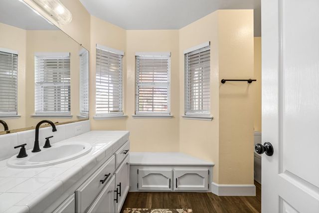 2034 Wrenwood Avenue, Clovis, CA 93611