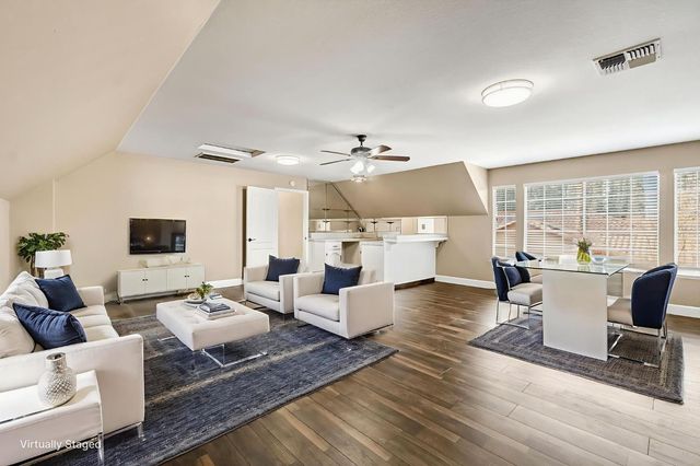 2034 Wrenwood Avenue, Clovis, CA 93611