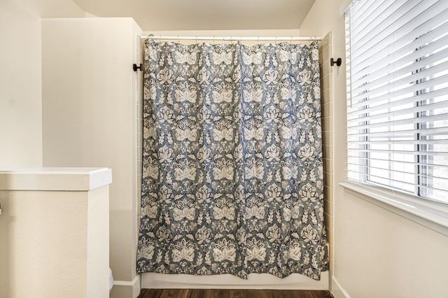 2034 Wrenwood Avenue, Clovis, CA 93611