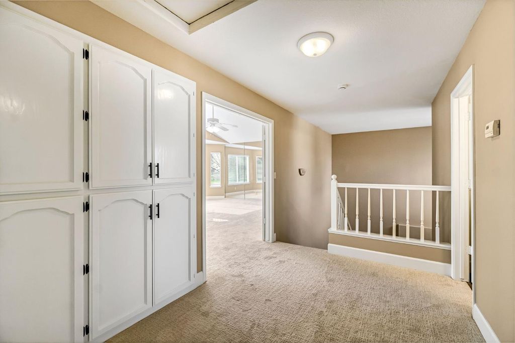 Image 29 of property listing at 2034 Wrenwood Avenue, Clovis, CA 93611