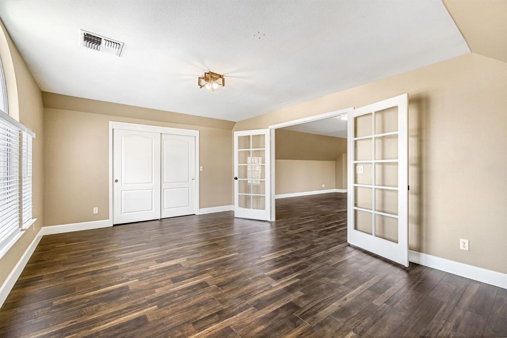 Image 35 of property listing at 2034 Wrenwood Avenue, Clovis, CA 93611