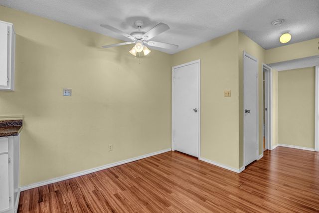 2750 Holly Hall Street 1017, Houston, TX 77054