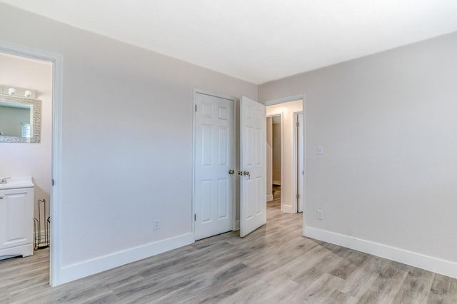 430 Eva Dr, Manteca, CA 95336