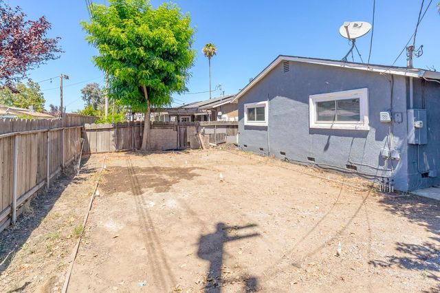 430 Eva Dr, Manteca, CA 95336