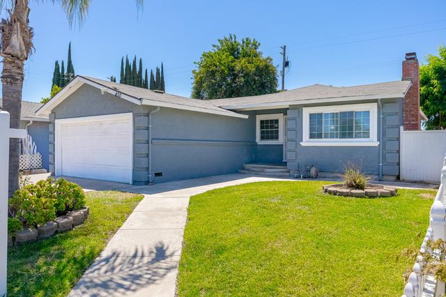 430 Eva Dr, Manteca, CA 95336