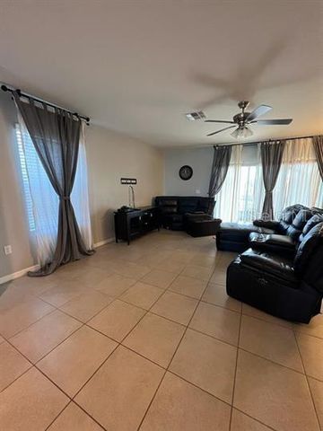 104 ARBOR LAKES DRIVE, Davenport, FL 33896