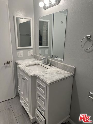 719 N Eucalyptus Avenue 17A, Inglewood, CA 90302