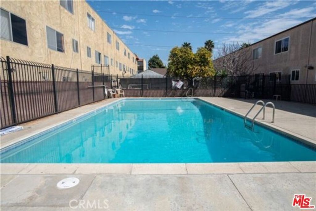 719 N Eucalyptus Avenue 17A, Inglewood, CA 90302