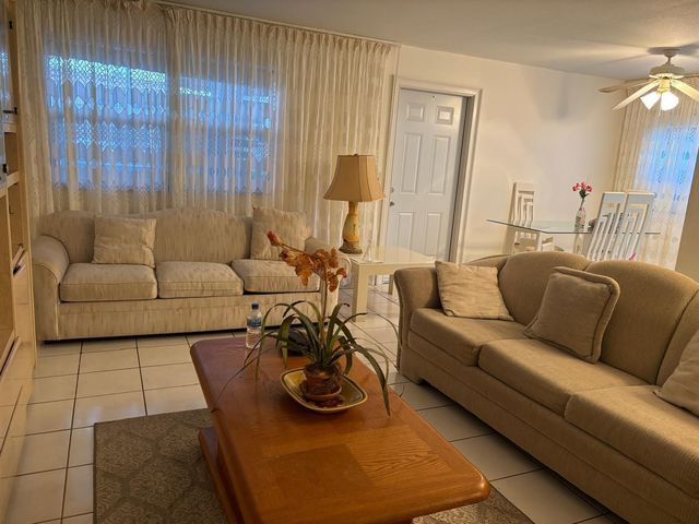 345 Brittany H, Delray Beach, FL 33446