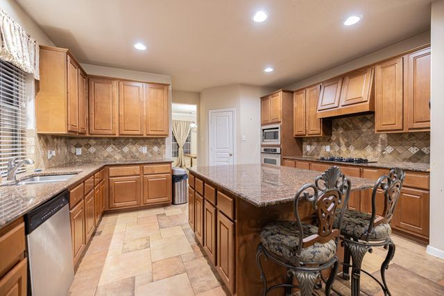 18322 Cape Lookout Way, Humble, TX 77346